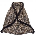 Mochila para yoga blanca con manchas marrones y negras