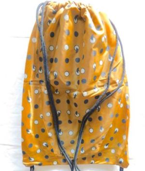 Mochila para yoga marrón con puntitos