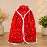 Mochila para yoga roja con corazones blancos
